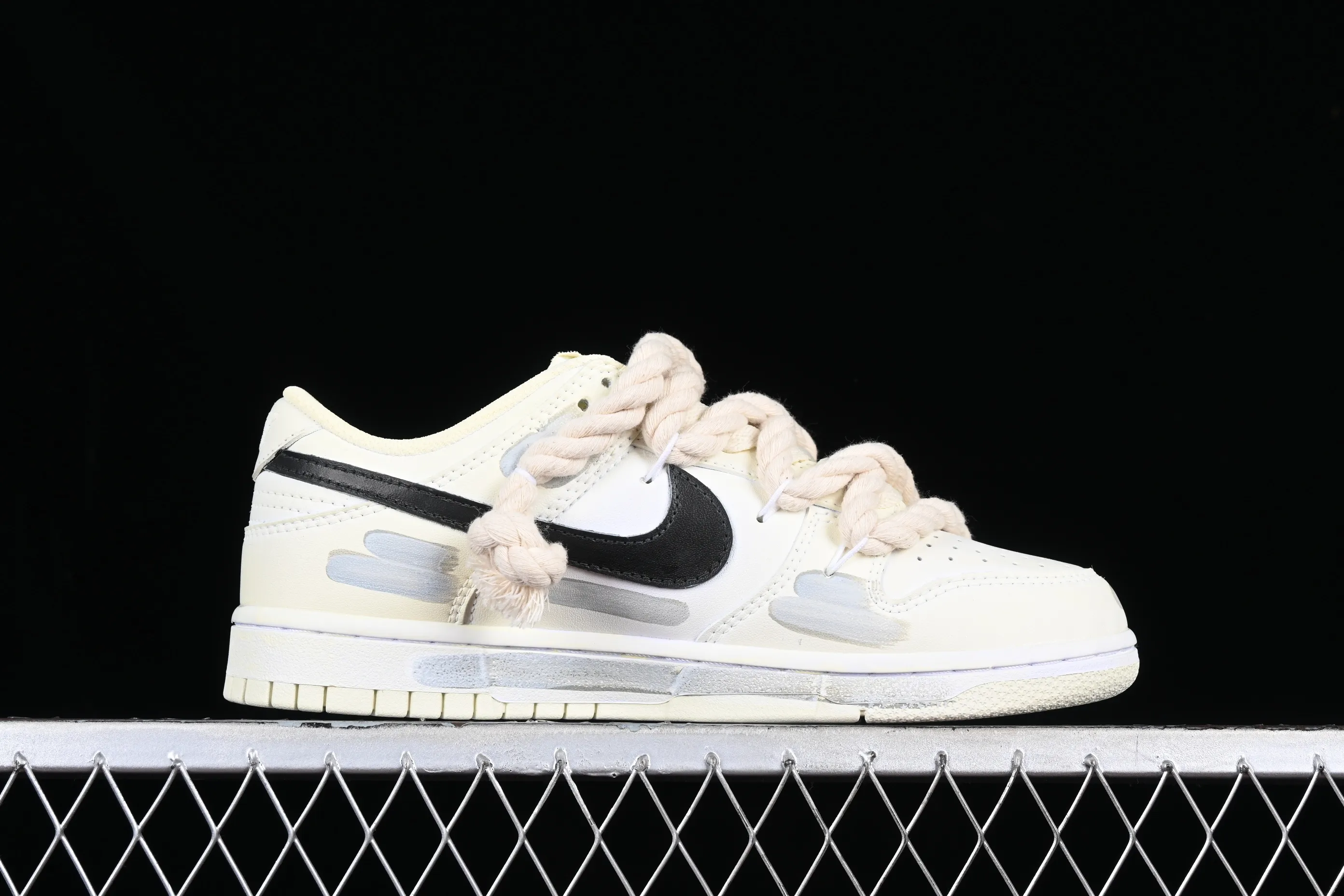 All Categories Nk SB Dunk Series Nk SB Dunk Low Low-top sneakers J version Nk Dunk SB Low Retro High-end customization Desert theme SB low-top sports and leisure sneakers DD1503-121
